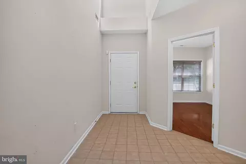Entry Way - 45 Dresner Cir, Ogden, PA 19061 photo 1 of 6