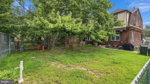 Exterior - 1 Chestnut St, Marcus Hook, PA 19061 photo 3 of 4