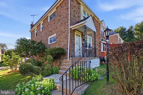 807 Hampshire Rd, Drexel Hill, PA 19026