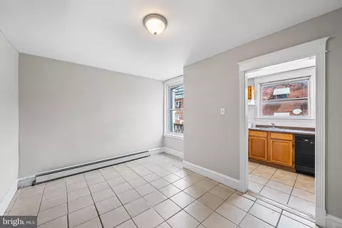 Living - 435 Croyden Rd, Darby, PA 19082 photo 4 of 4