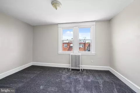 Bedroom - 435 Croyden Rd, Darby, PA 19082 photo 2 of 3