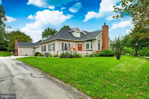 3504 Century Ln, Chadds Ford, PA 19317
