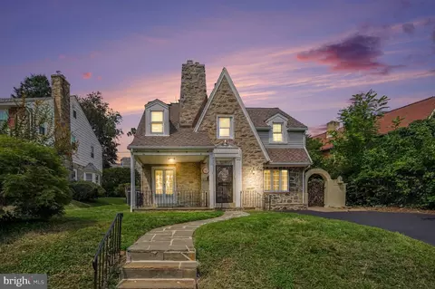 407 Beverly Blvd, Darby, PA 19082