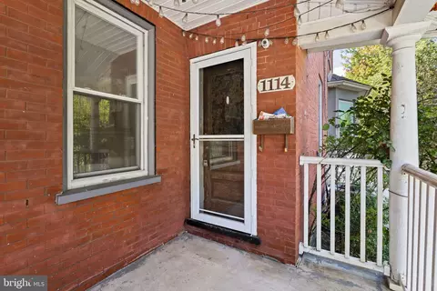 Exterior - 1114 County Line Rd, Wayne, PA 19087 photo 7 of 12