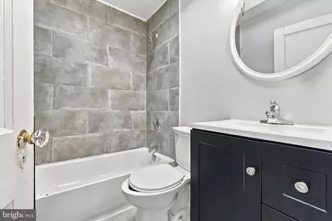 Bath - 557 Timberlake Rd, Darby, PA 19082 photo 1 of 1