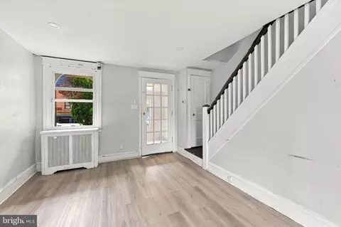 Entry Way - 557 Timberlake Rd, Darby, PA 19082 photo 2 of 6