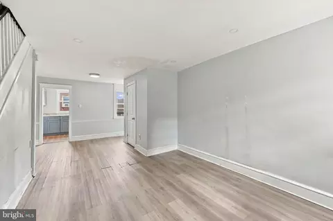 Living - 557 Timberlake Rd, Darby, PA 19082 photo 2 of 2