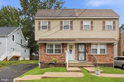 708 Girard Ave, Darby, PA 19023