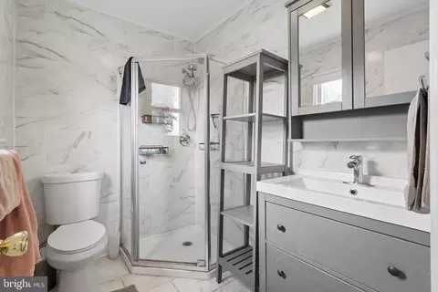 Bath - 1745 Larkin Rd, Boothwyn, PA 19061 photo 1 of 3