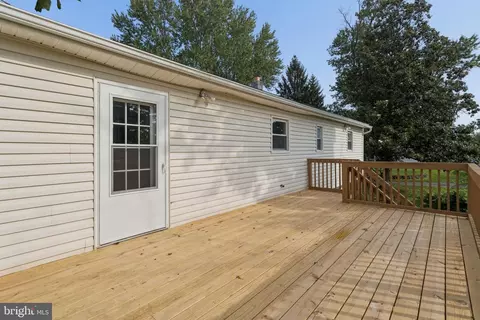 Exterior - 1745 Larkin Rd, Boothwyn, PA 19061 photo 3 of 5