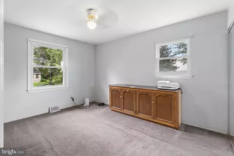 Bedroom - 1745 Larkin Rd, Boothwyn, PA 19061 photo 4 of 6