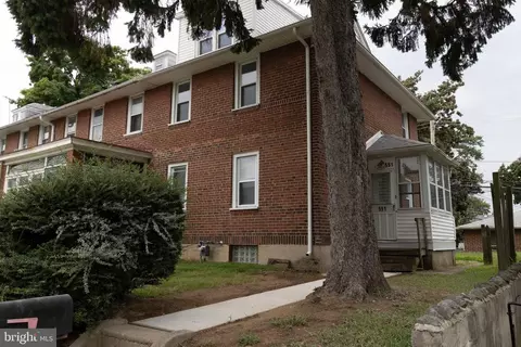 551 Jansen Ave, Essington, PA 19029