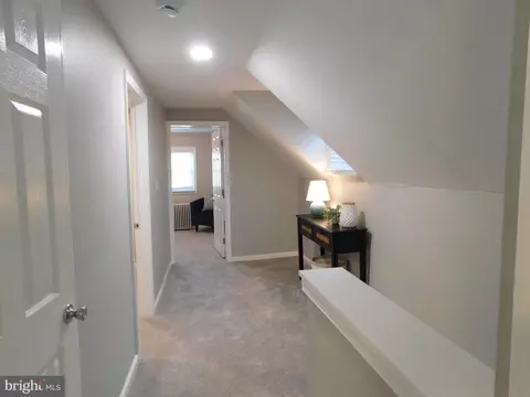 Entry Way - 517 Johnson Ave, Linwood, PA 19061 photo 4 of 5