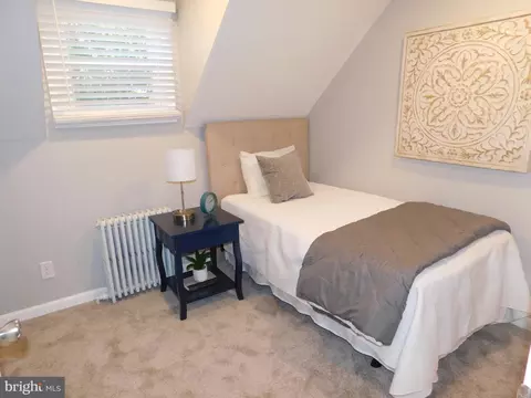 Bedroom - 517 Johnson Ave, Linwood, PA 19061 photo 5 of 6