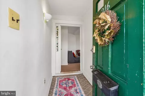 Entry Way - 214-216 Beech Rd, Wallingford, PA 19086 photo 6 of 7