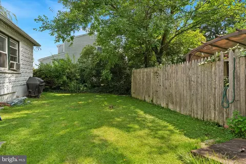 Exterior - 214-216 Beech Rd, Wallingford, PA 19086 photo 6 of 9