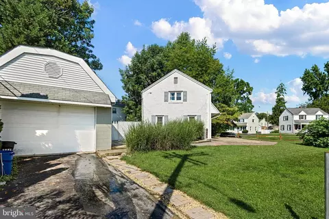 Exterior - 2338 Poe Rd, Secane, PA 19018 photo 7 of 8