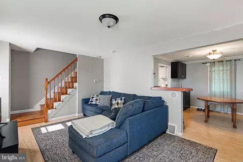 Entry Way - 2338 Poe Rd, Secane, PA 19018 photo 1 of 3