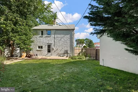 Exterior - 2338 Poe Rd, Secane, PA 19018 photo 2 of 8