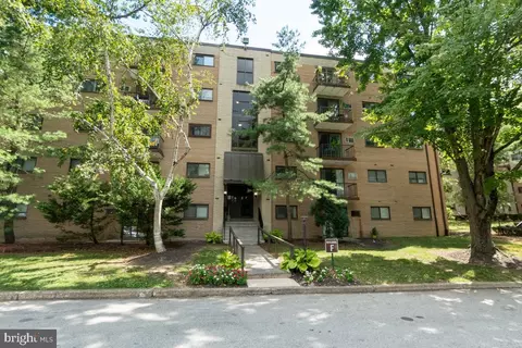 400 Glendale Rd #F30, Havertown, PA 19083