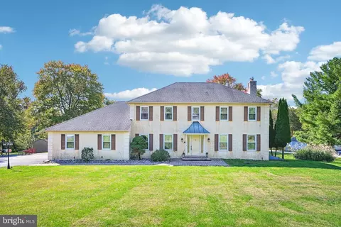 4 Jonathan Morris Cir, Media, PA 19063