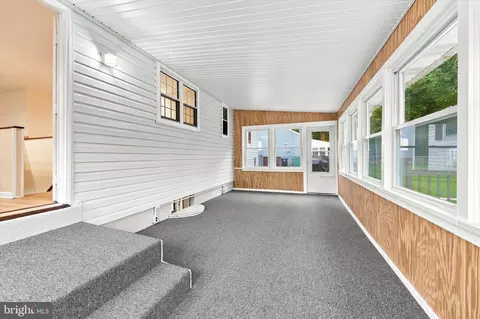 Exterior - 2386 2nd Ave, Marcus Hook, PA 19061 photo 1 of 2