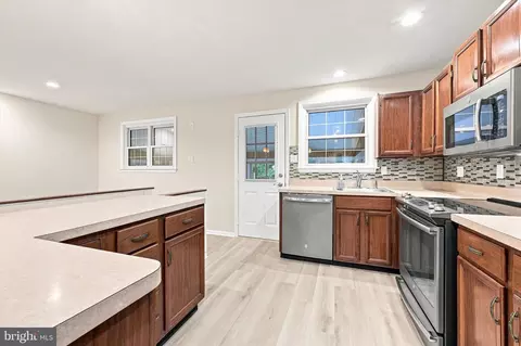 Kitchen - 2386 2nd Ave, Marcus Hook, PA 19061 photo 1 of 2