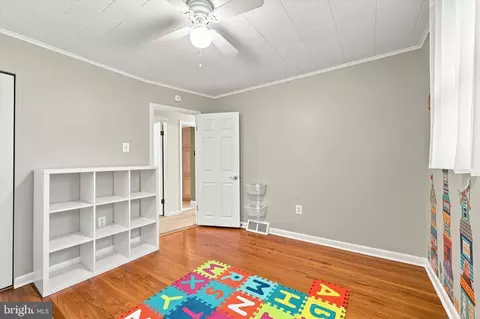 Bedroom - 2386 2nd Ave, Marcus Hook, PA 19061 photo 2 of 4
