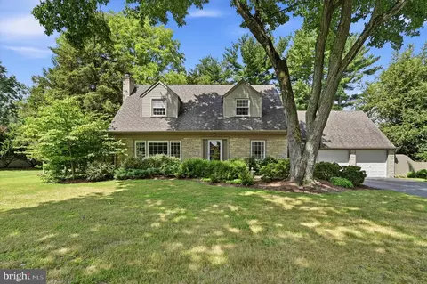 817 Ridge Ln, Media, PA 19063