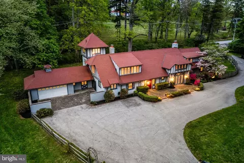 461 S Roberts Rd, Bryn Mawr, PA 19010