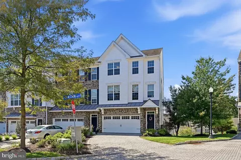 121 Corvus Cir, Media, PA 19063