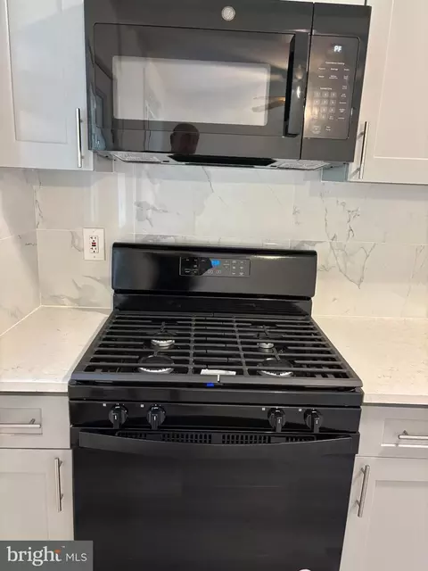 Kitchen - 17 Walnut St, Marcus Hook, PA 19061 photo 4 of 4