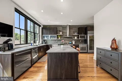 Kitchen - 203 Willow Ave, Wayne, PA 19087 photo 2 of 5