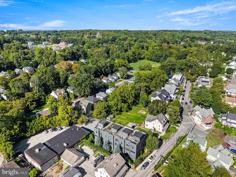 View/Area - 203 Willow Ave, Wayne, PA 19087 photo 6 of 7
