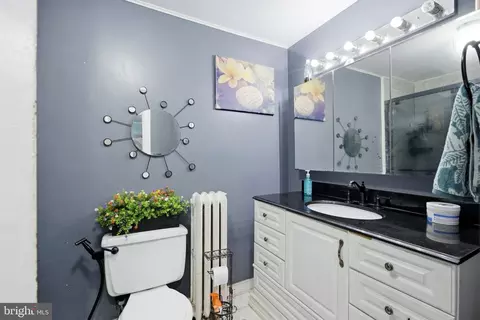 Bath - 115 Copley Rd, Darby, PA 19082 photo 2 of 2