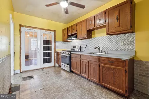 Kitchen - 1 Spruce St, Marcus Hook, PA 19061 photo 2 of 2