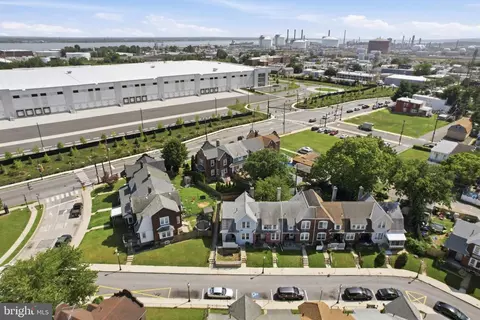 View/Area - 1 Spruce St, Marcus Hook, PA 19061 photo 2 of 4
