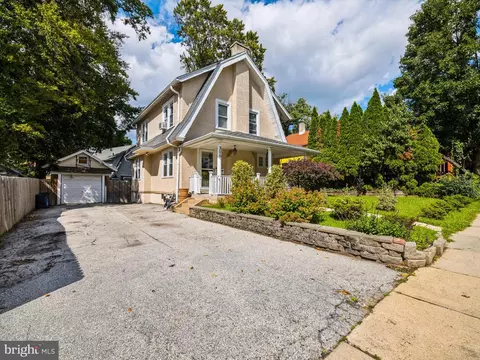 Exterior - 306 S State Rd, Darby, PA 19082 photo 2 of 5