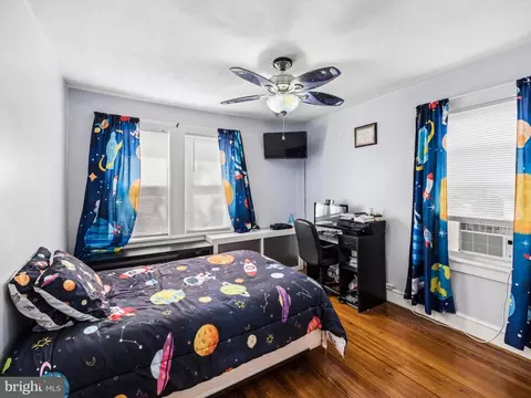 Bedroom - 306 S State Rd, Darby, PA 19082 photo 3 of 6