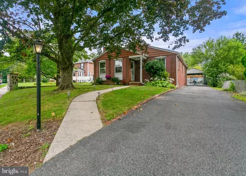 303 Inskeep Ave, Glenolden, PA 19036