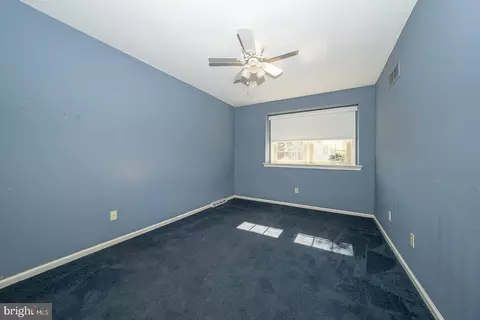 Bedroom - 207 Bloomingdale Ave #8B, Wayne, PA 19087 photo 4 of 6