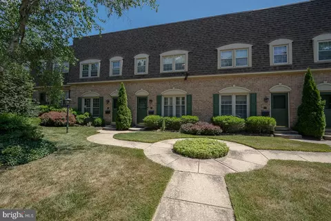 Other - 207 Bloomingdale Ave #8B, Wayne, PA 19087 photo 1 of 11