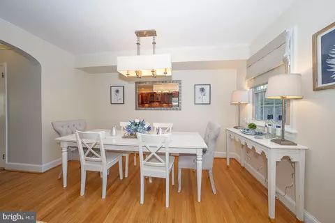 Dining - 207 Bloomingdale Ave #8B, Wayne, PA 19087 photo 1 of 1