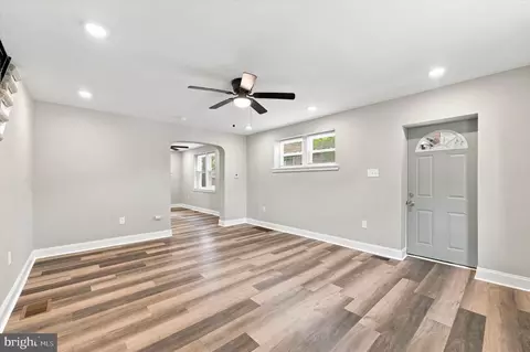 Living - 204 E Marshall Rd, Lansdowne, PA 19050 photo 1 of 4