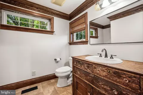Bath - 1838 Plum St, Boothwyn, PA 19061 photo 2 of 4