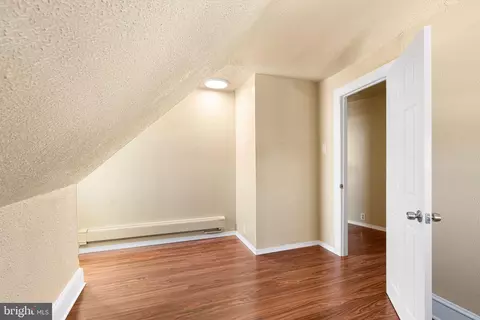 Entry Way - 5 Ardsley Rd, Darby, PA 19082 photo 9 of 9