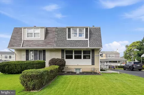 1324 Parklane Rd, Swarthmore, PA 19081