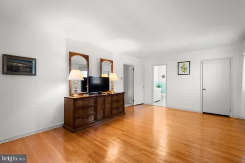 Other - 5 Grant Ln, Wayne, PA 19087 photo 2 of 5