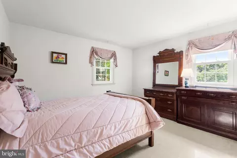 Bedroom - 5 Grant Ln, Wayne, PA 19087 photo 2 of 3