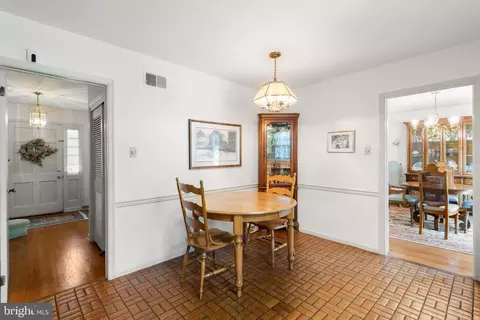Entry Way - 5 Grant Ln, Wayne, PA 19087 photo 5 of 5